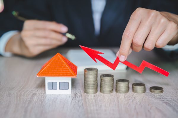 ganar dinero con bienes raíces
